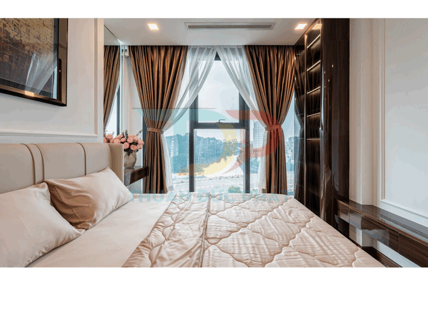 Phòng ngủ có view nhìn ra bên ngoài kênh thị nghè và thảo cầm viên xanh mát